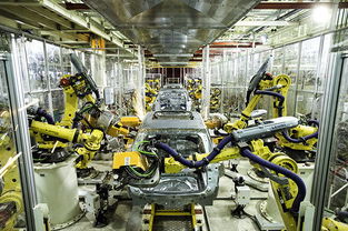 神龍公司 首款產(chǎn)品東風標致4008榮耀下線